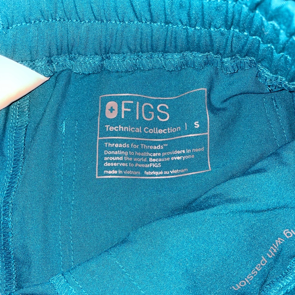 Figs Scrubs (worn once)